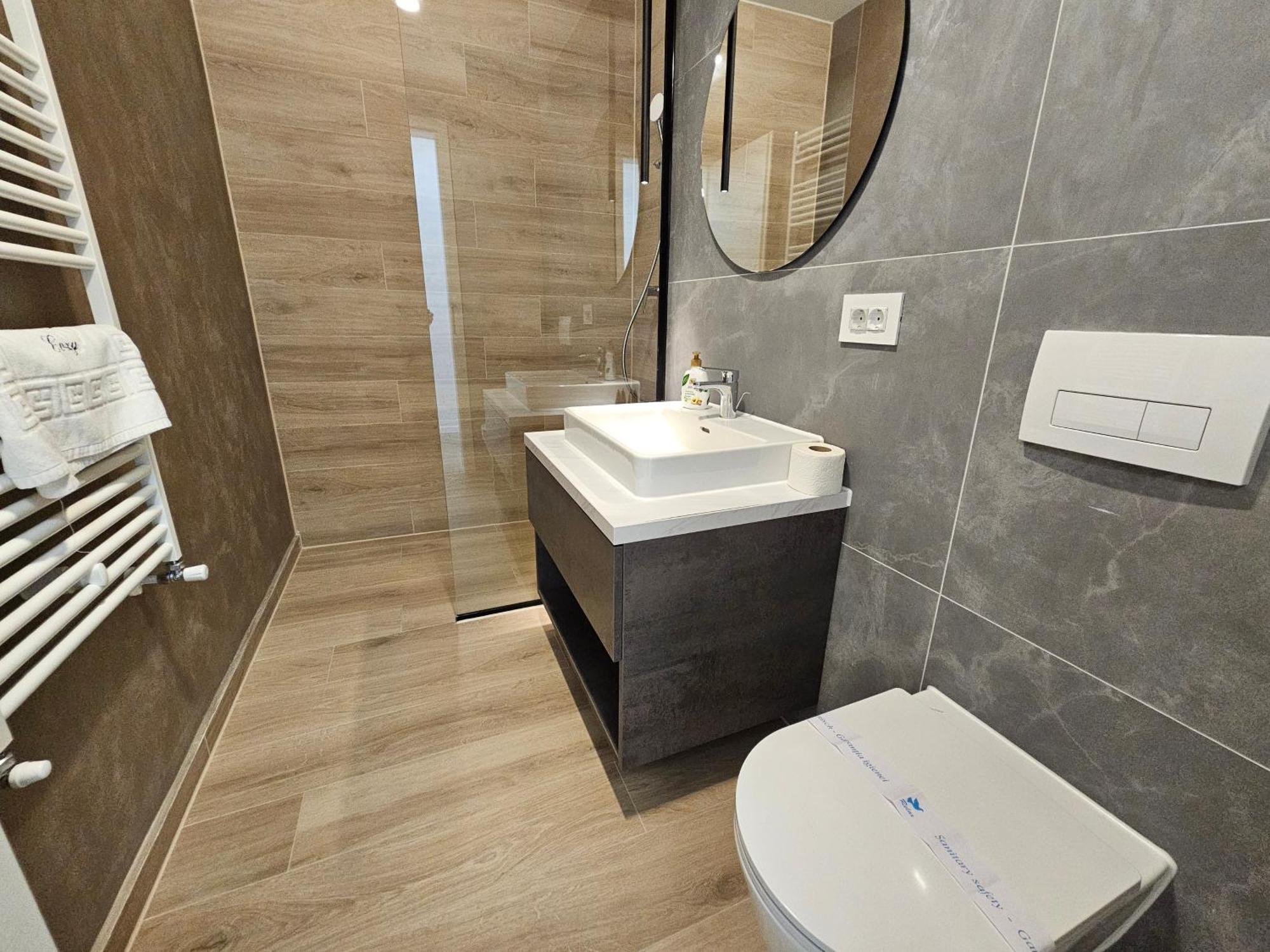 Deluxe Cozy Apartments - Coresi Mall #Braşov Extérieur photo